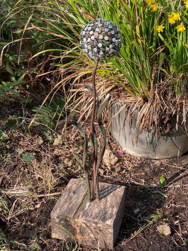 Rustic Nail Dandelion / Allium Garden Décor (IN-STOCK)