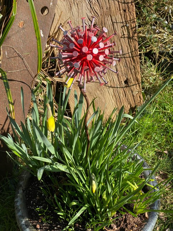 Exploding Dandelion's / Allium's Garden Décor (IN-STOCK)