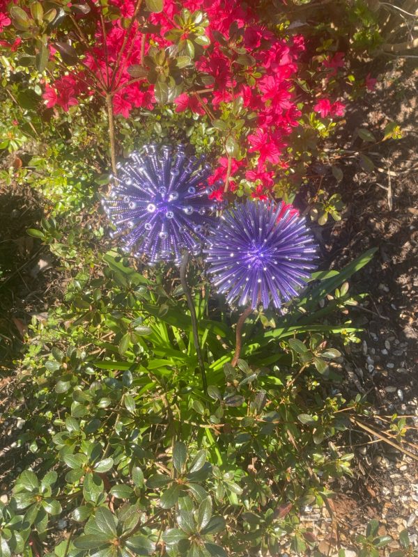 Purple Dandelion / Allium Lawn Spikes Ornament