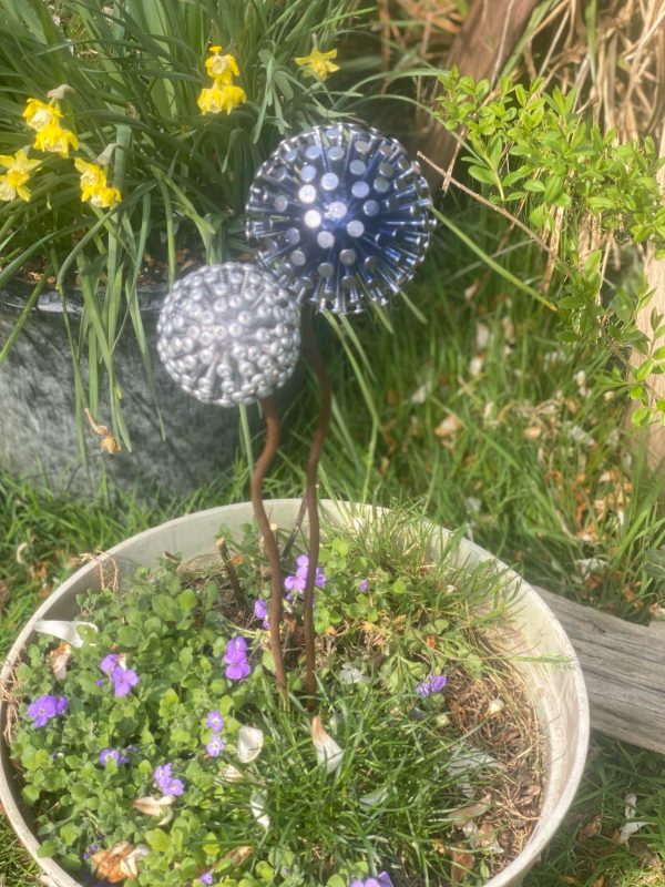 Pair of Allium's Dark blue and Silver Feature
