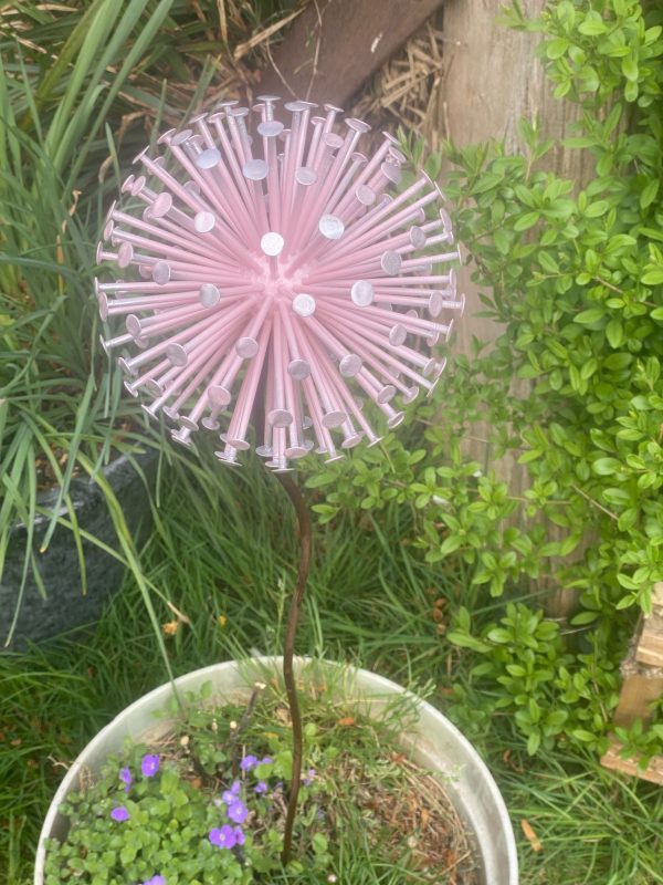 Large Aluminium Dandelion Spike Feature