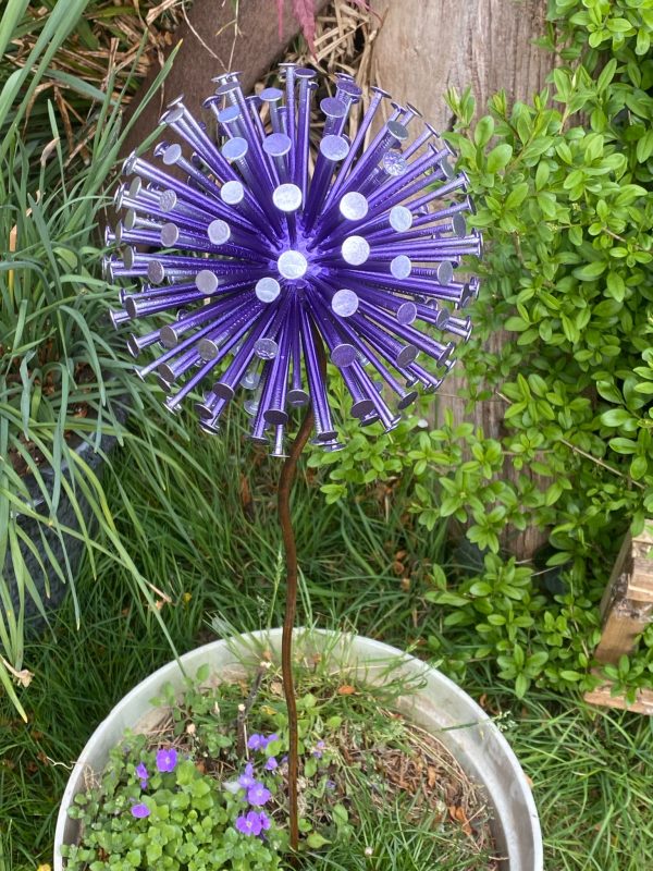 Large Aluminium Dandelion Spike Feature