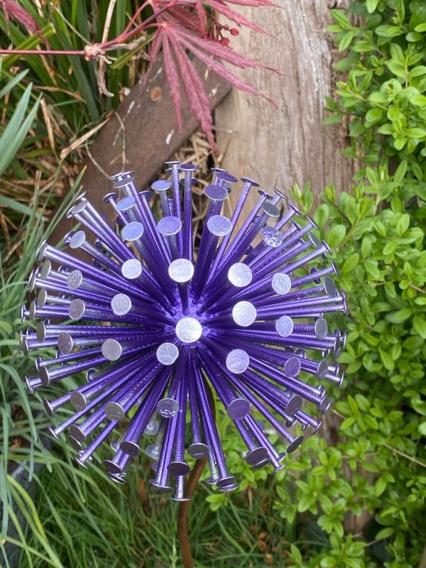 Large Aluminium Dandelion Spike Feature