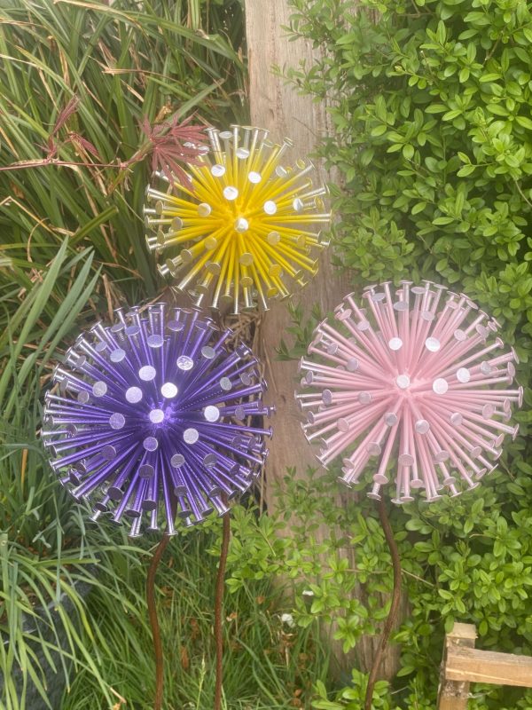 Large Aluminium Dandelion Spike Feature