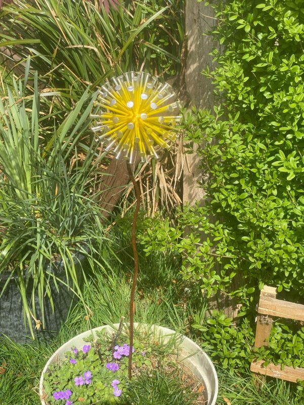 Large Aluminium Dandelion Spike Feature