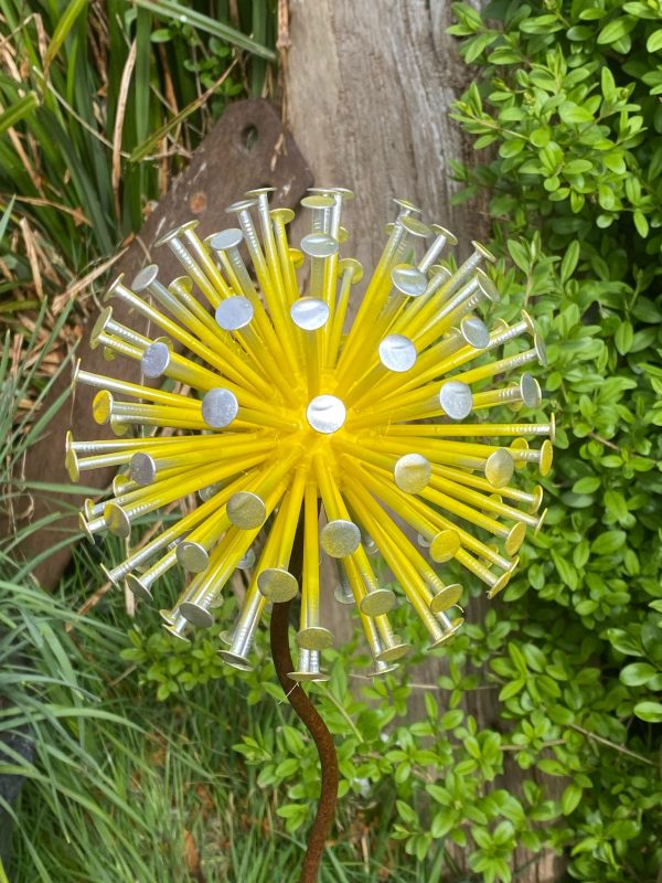 Large Aluminium Dandelion Spike Feature