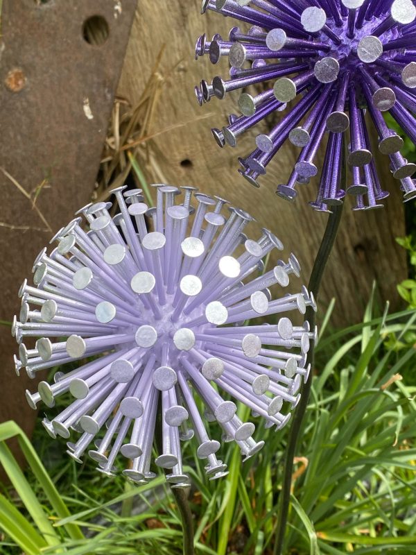 Purple & Lilac Dandelion / Allium Lawn Ornament
