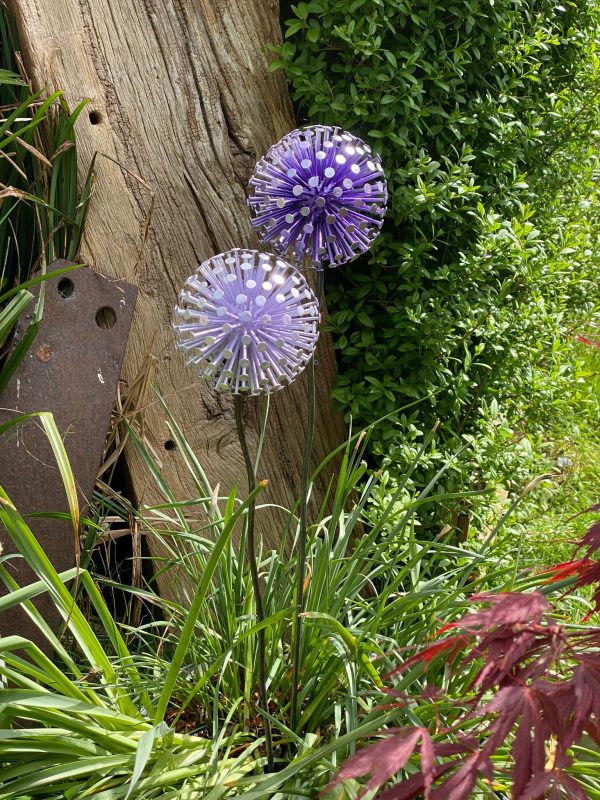 Purple & Lilac Dandelion / Allium Lawn Ornament