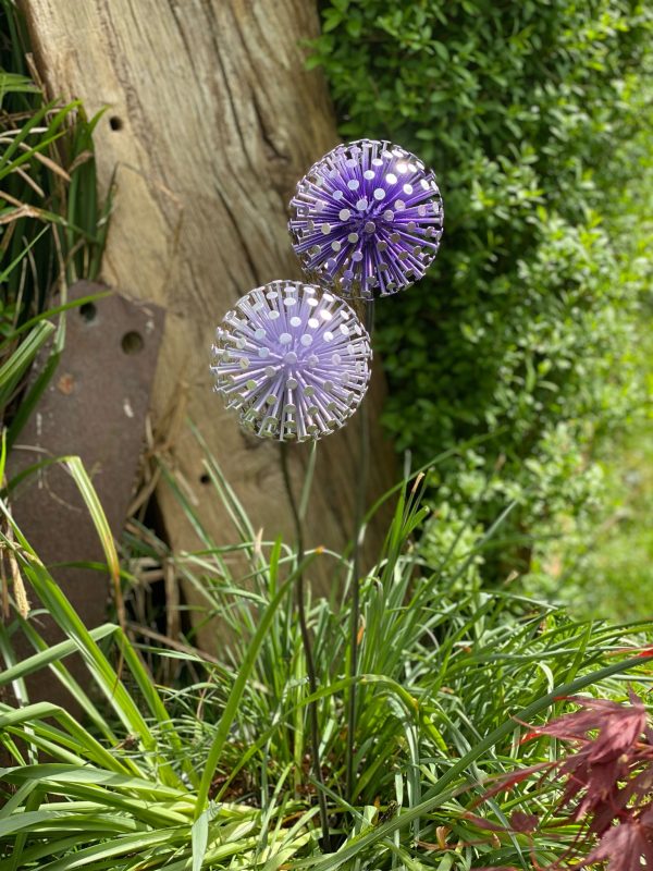 Purple & Lilac Dandelion / Allium Lawn Ornament