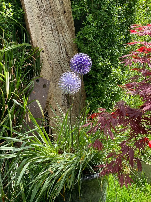 Purple & Lilac Dandelion / Allium Lawn Ornament
