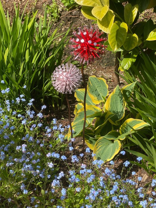 Red & Pink Dandelion / Allium Lawn Ornament