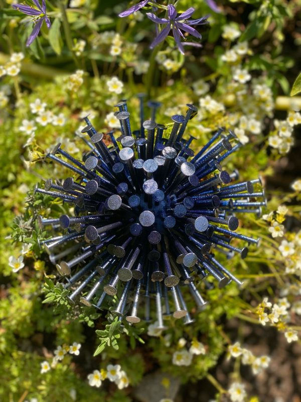 Exploding Aluminium Allium / Dandelion Head