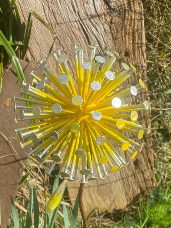 Aluminium Dandelion Spike Feature