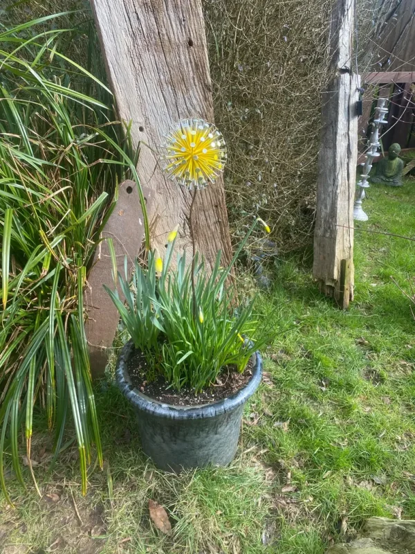 Aluminium Dandelion Spike Feature