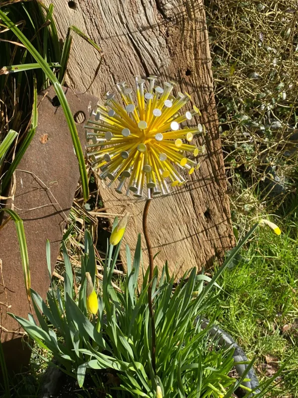 Aluminium Dandelion Spike Feature
