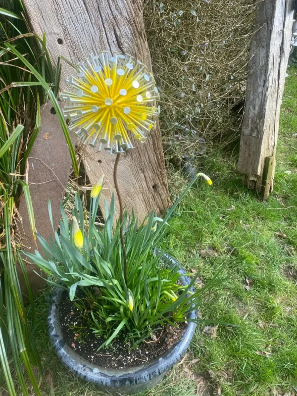 Aluminium Dandelion Spike Feature