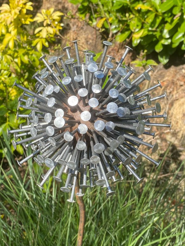 Exploding Aluminium & Iroko Wood Aluminium / Dandelion