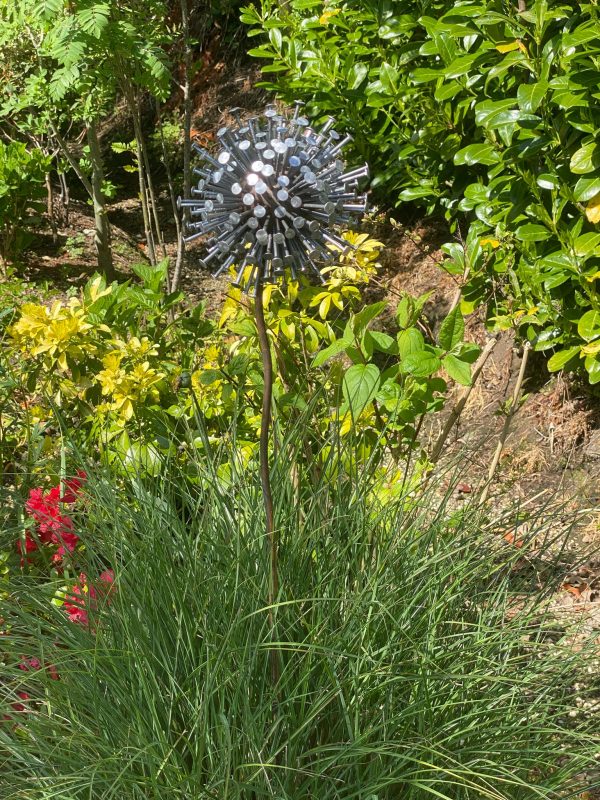 Exploding Aluminium & Iroko Wood Aluminium / Dandelion