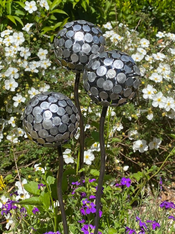 Aluminium Nail Allium / Dandelion Flower Garden Decor