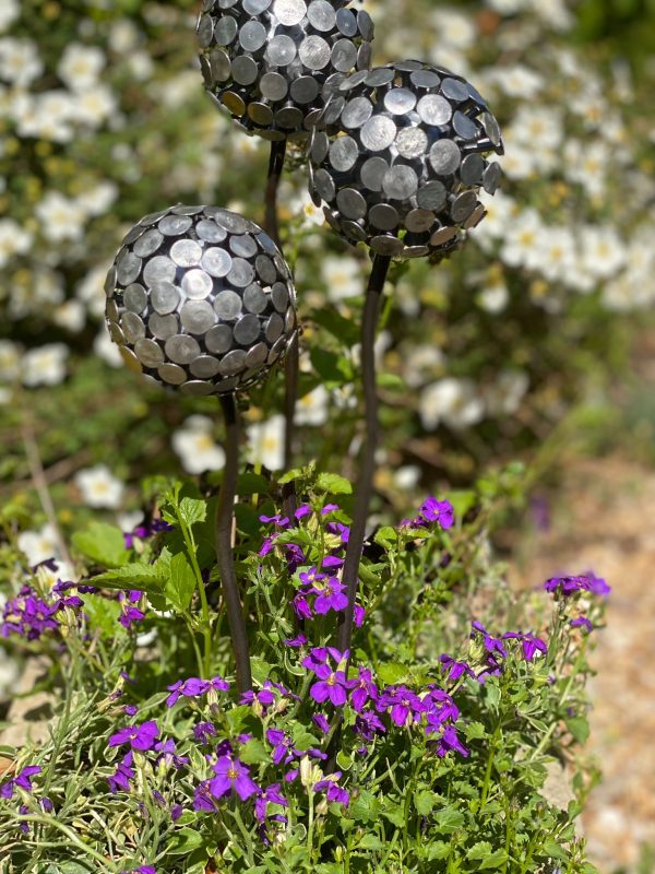 Aluminium Nail Allium / Dandelion Flower Garden Decor
