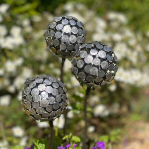 Aluminium Nail Allium / Dandelion Flower Garden Decor