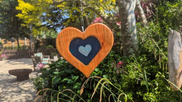 Turquoise Resin Sun-Catcher Heart Décor ✨