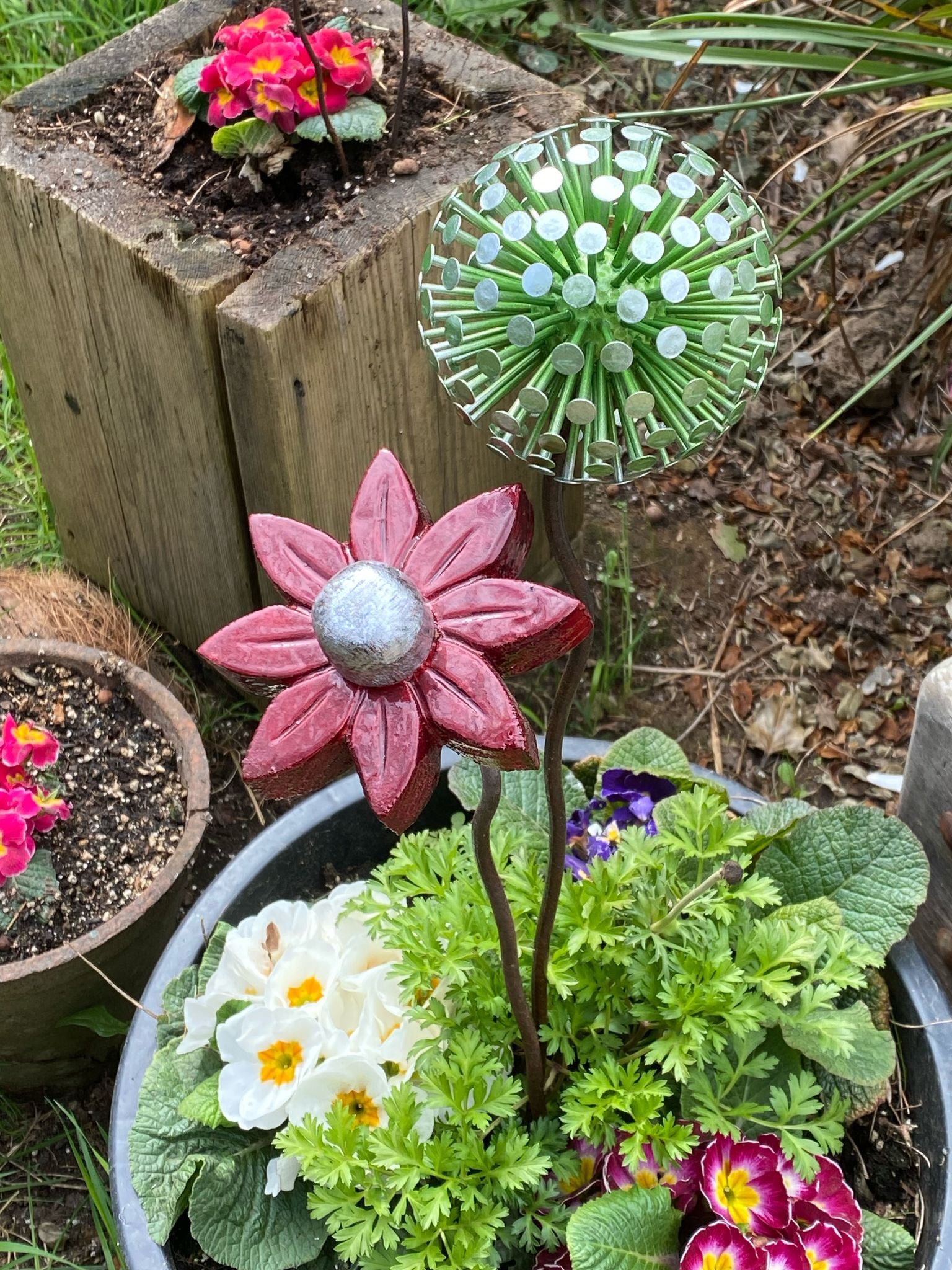 Green Dandelion & Flower Feature
