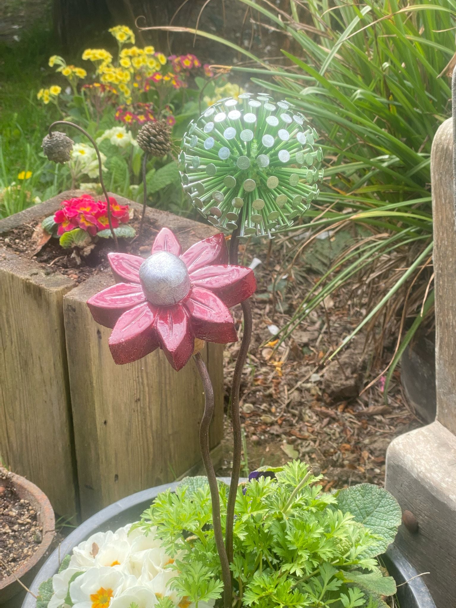Green Dandelion & Flower Feature