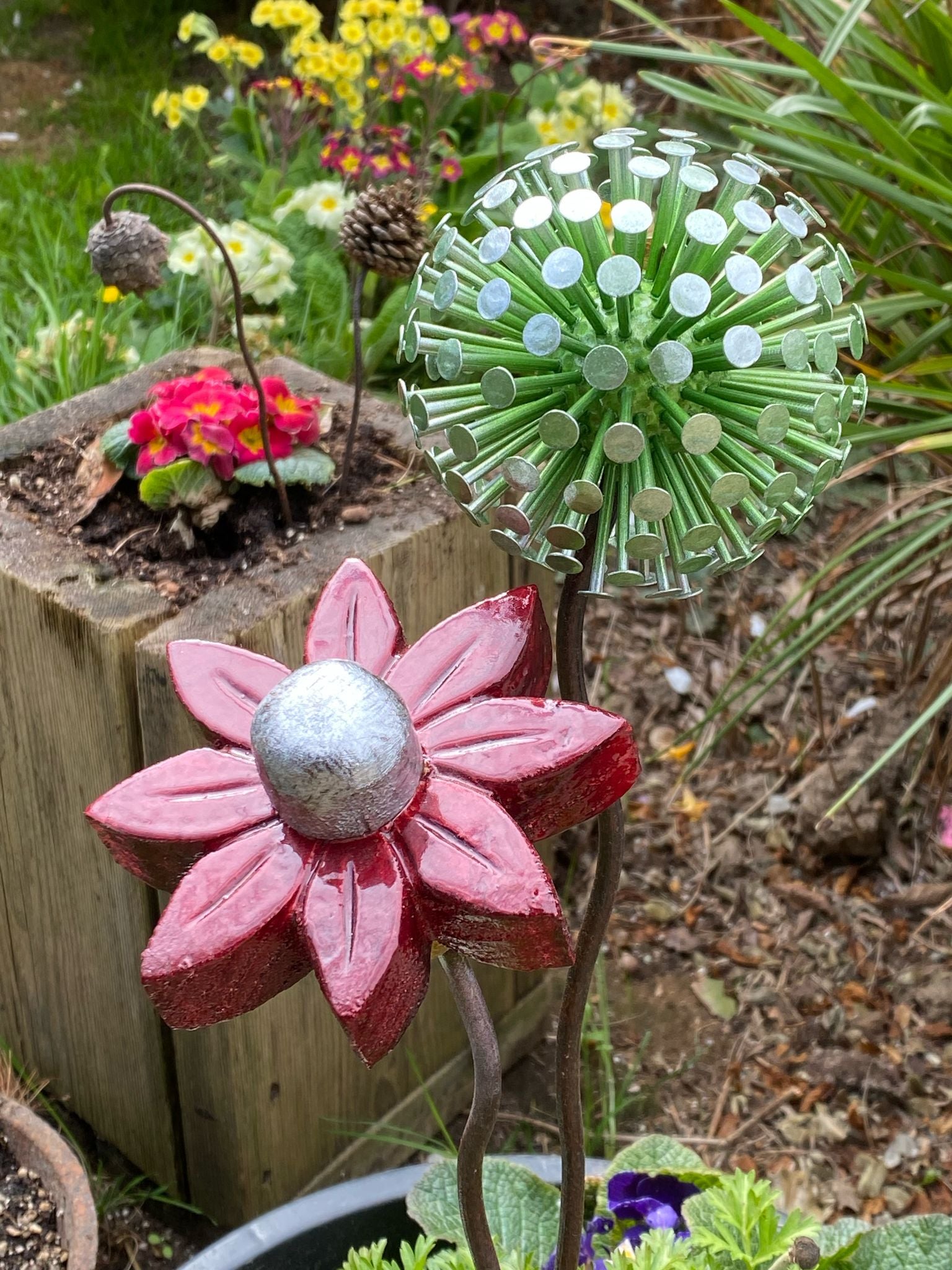 Green Dandelion & Flower Feature