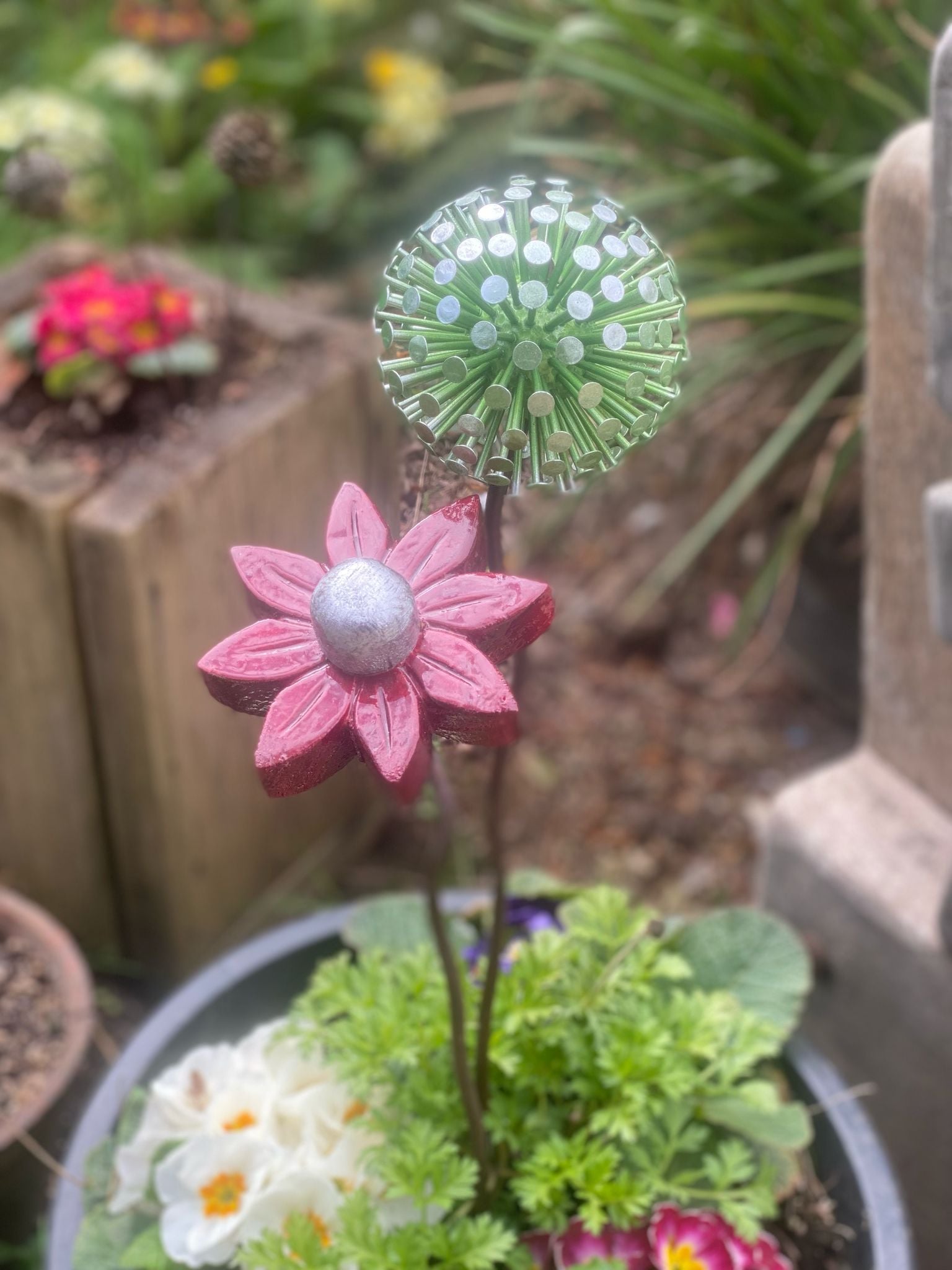 Green Dandelion & Flower Feature