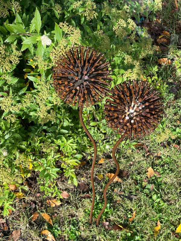 Rustic Pallet Nail Dandelion