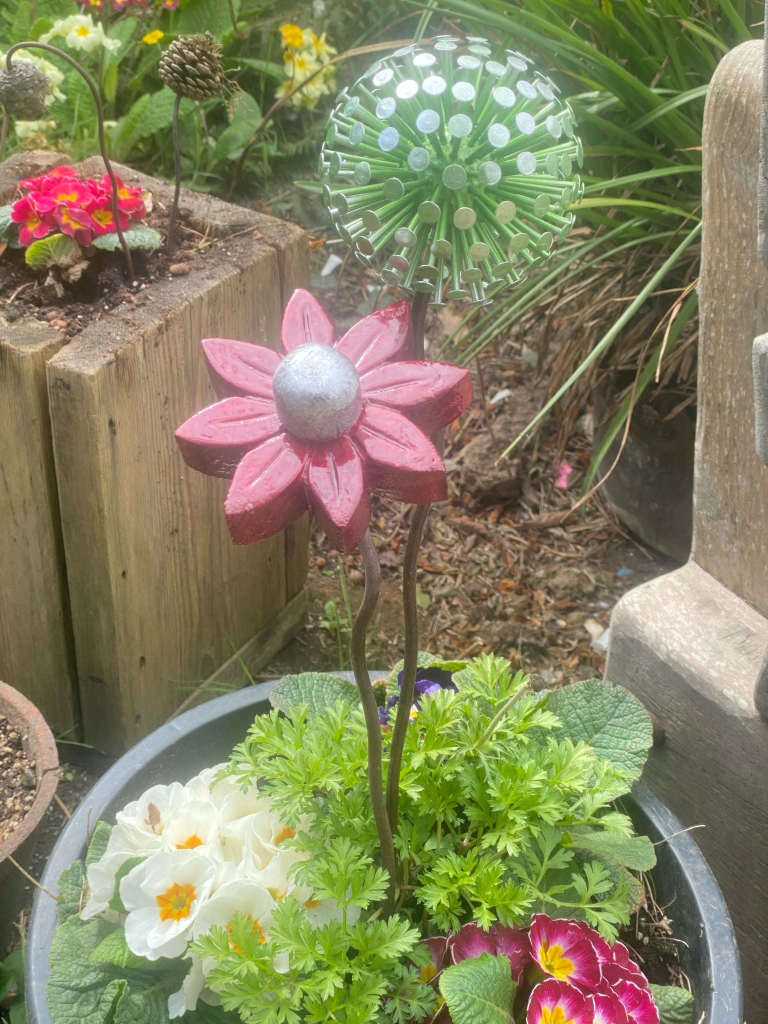 Green Dandelion & Flower Feature