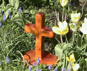 wooden-memorial-oak-coss