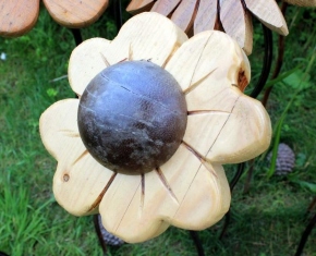 large-wooden-flower9